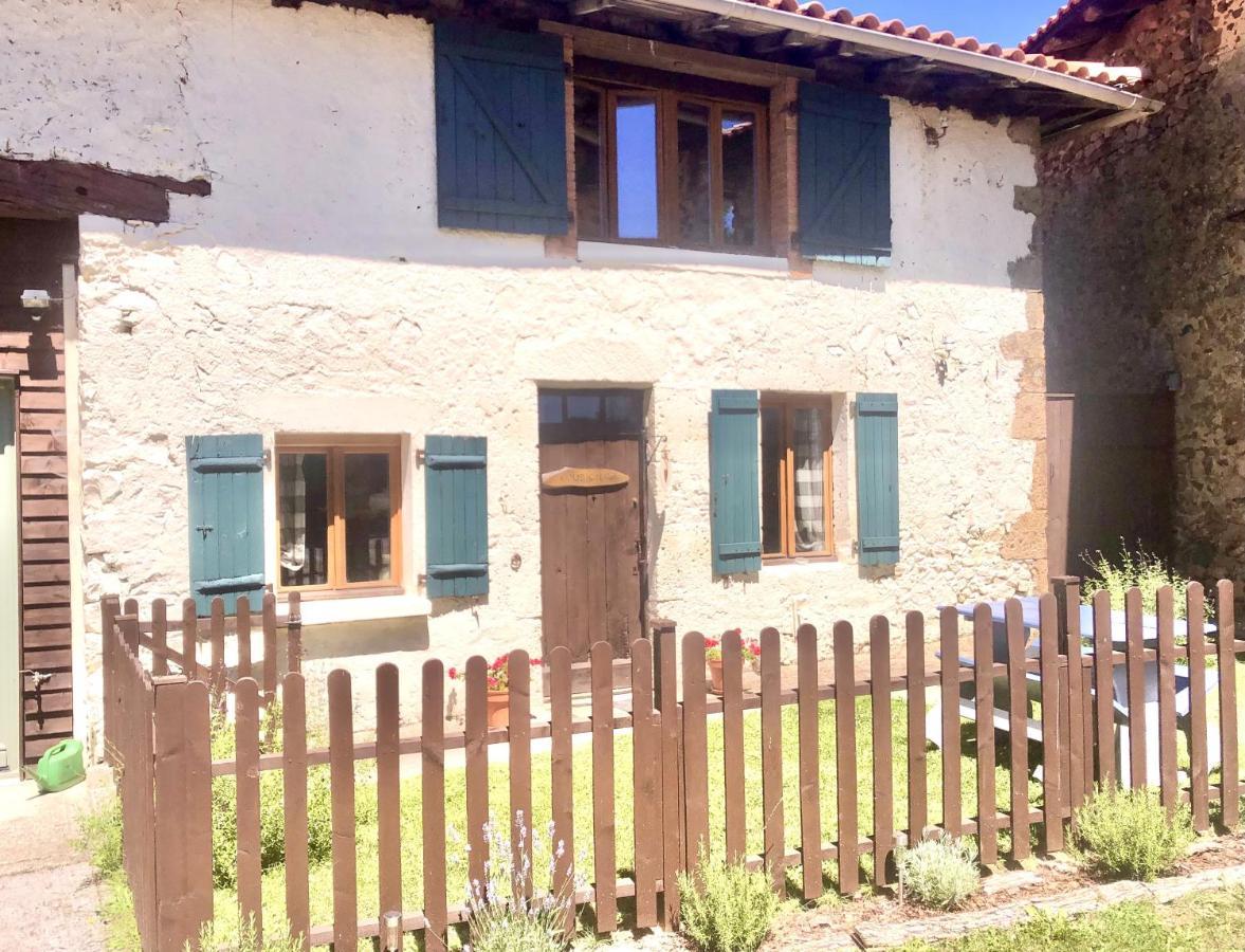 Les Verges Gites Exideuil-sur-Vienne Экстерьер фото